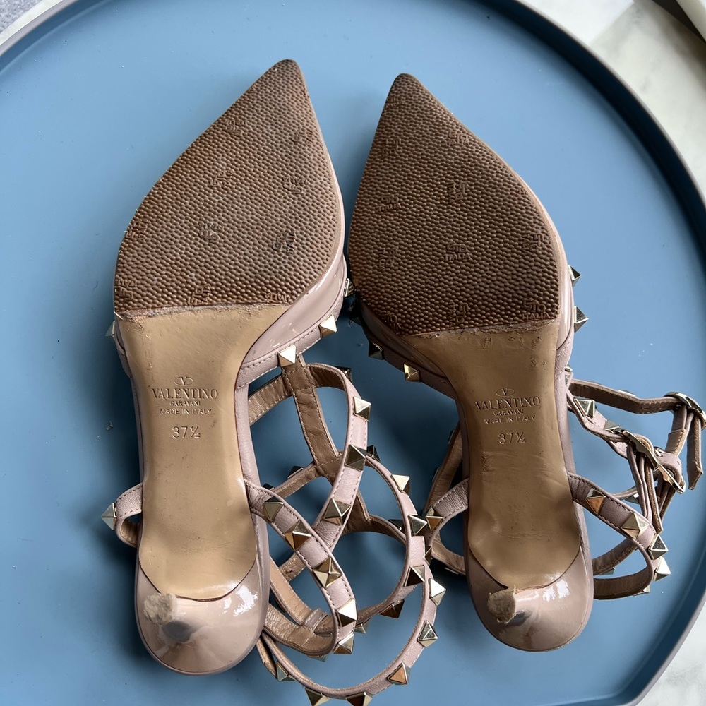 Valentino Rockstud Caged Nude Patent Leather Pumps 37.5 - Picture 6 of 7